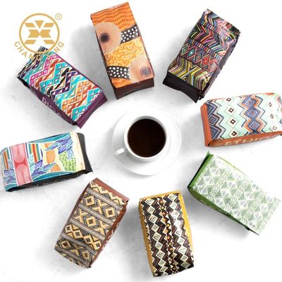 Qualità  CPP Resealable Coffee Packaging Bags With Valve Flat Bottom Stand Up Pouch fabbrica